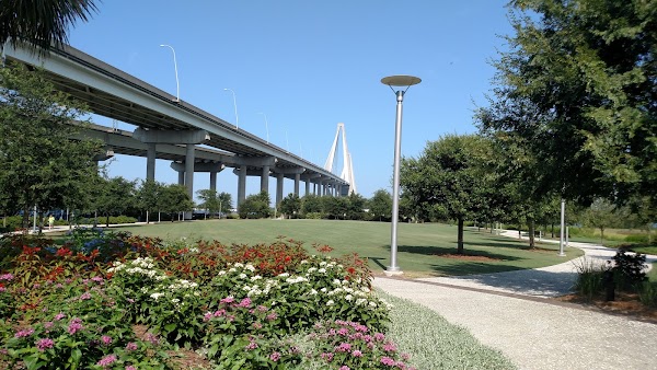 Mount Pleasant Memorial Waterfront Park grounds