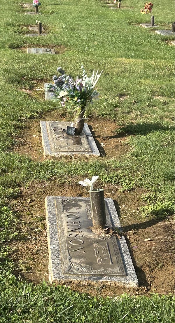 Mount Rose Cemetery grounds