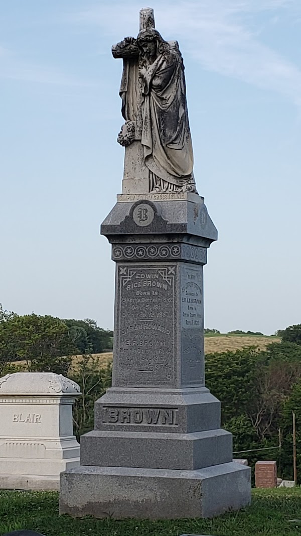 Mount Vernon Cemetery grounds