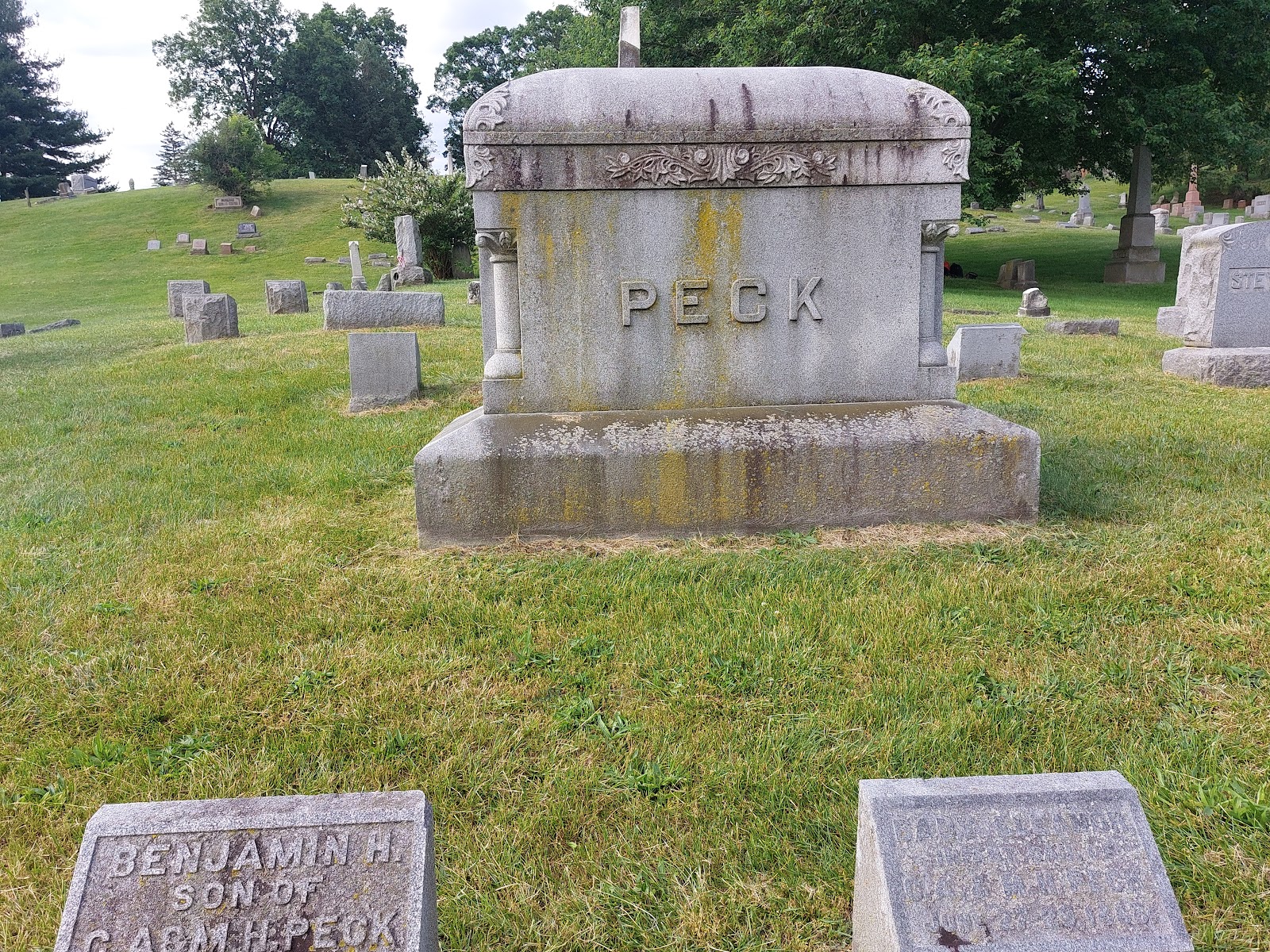Mountain Home Cemetery cemetery grounds and headstones