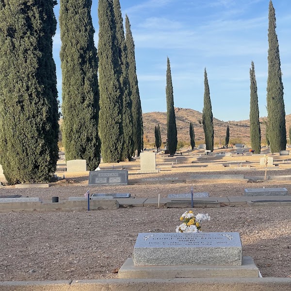 Mountain View Cemetery Associates grounds