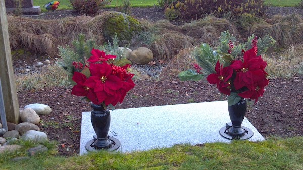 Mountain View Cemetery grounds