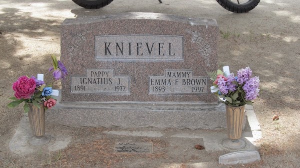 Mountain View Cemetery grounds