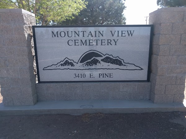 Mountain View Cemetery grounds