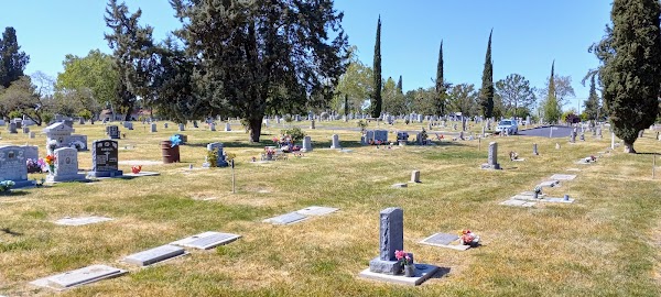 Mountain View Cemetery grounds