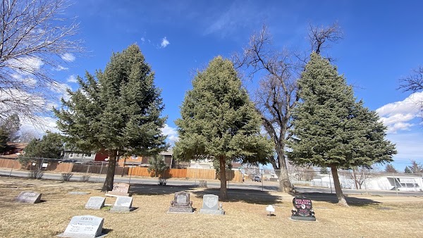Mountain View Cemetery grounds