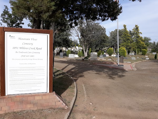 Mountain View Cemetery grounds