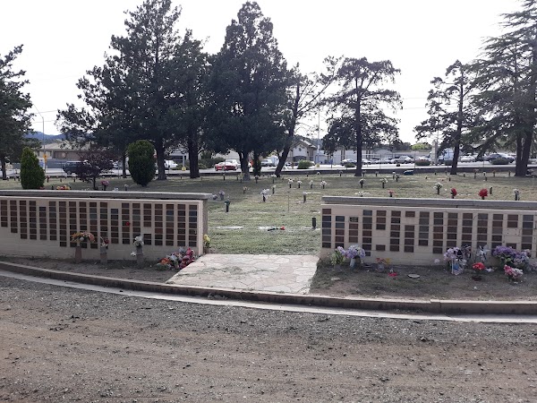 Mountain View Cemetery grounds