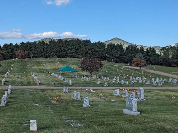Mountain View Cemetery grounds