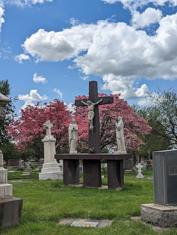 Mountain View Cemetery grounds