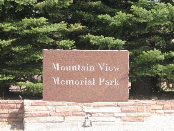 Mountain View Memorial Park grounds