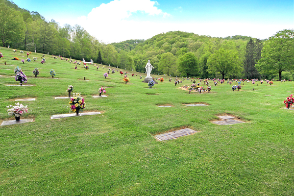 Mountain View Memory, KY cemetery grounds and headstones