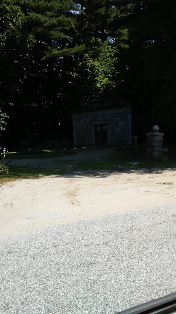 Mt Auburn Cemetery grounds