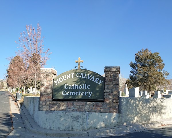Mt Calvary Catholic Cemetery grounds