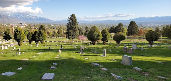 Mt Calvary Catholic Cemetery grounds