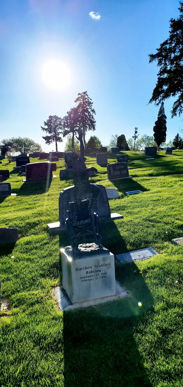 Mt Calvary Catholic Cemetery headstone and grounds