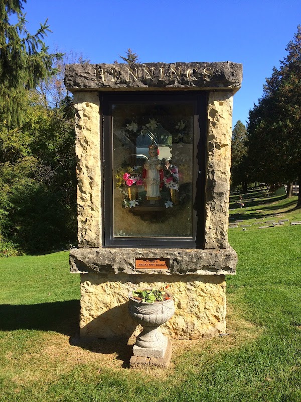 Mt Calvary Cemetery grounds
