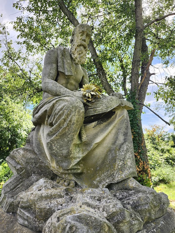 Mt Carmel Cemetery grounds