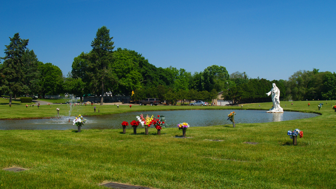 Mt. Ever Rest Memorial Park South cemetery grounds and headstones