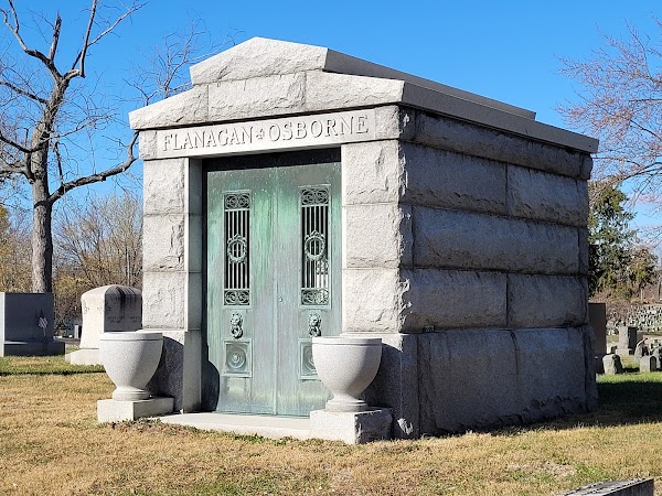 Mt Hope Cemetery grounds