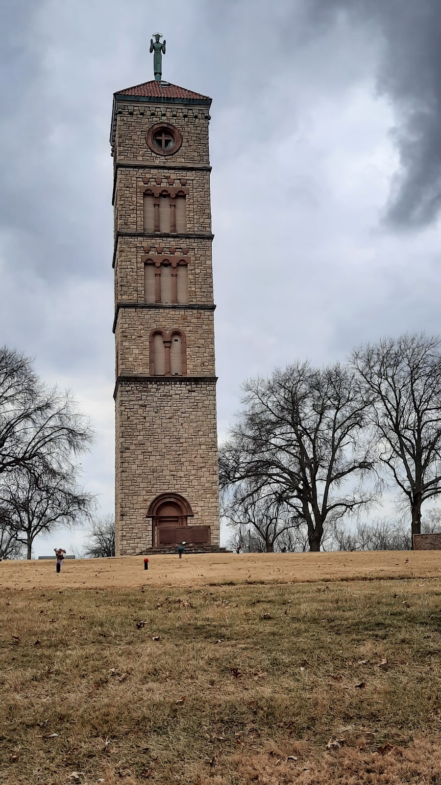 Mt Olivet Catholic Cemetery cemetery grounds and headstones