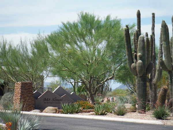 Mt Sinai Cemetery grounds