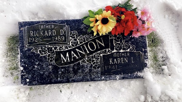 Mt Vernon Cemetery Inc grounds