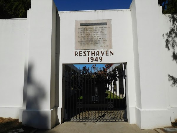 Mt View Cemetery grounds
