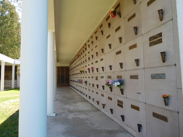 Mt View Cemetery grounds
