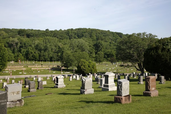 Mt Washington Cemetery grounds