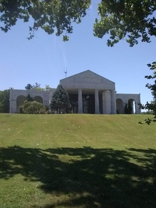 Mt Washington Cemetery grounds
