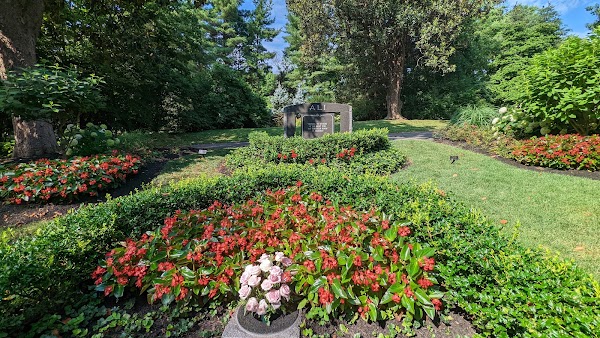 Muhammad Ali's Grave grounds