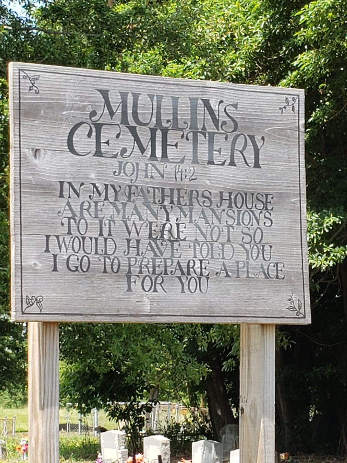 Mullins Cemetery cemetery grounds and headstones