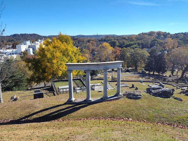 Myrtle Hill Cemetery grounds