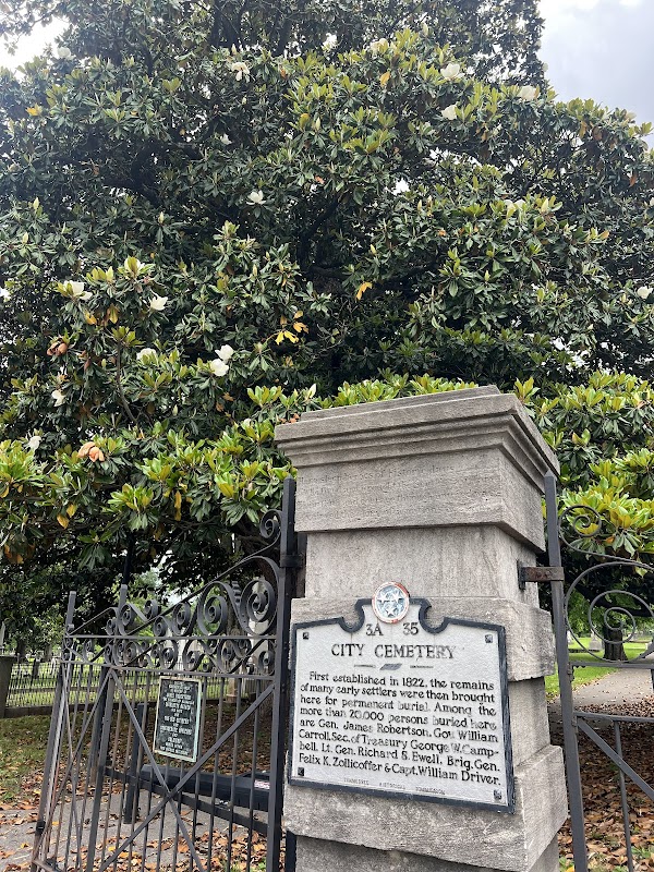 Nashville City Cemetery grounds