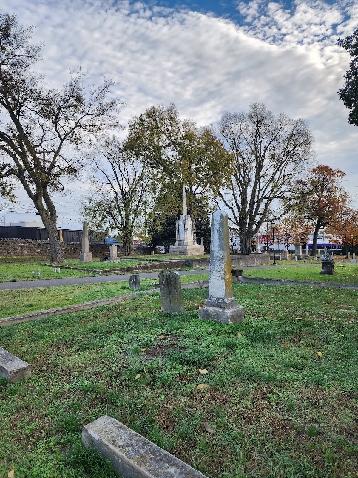 Nashville City Cemetery cemetery grounds and headstones