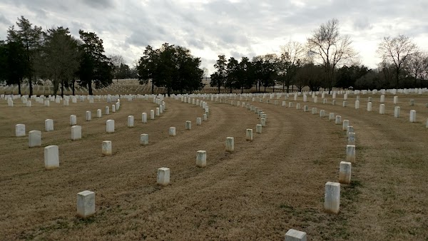 Nashville National Cemetery grounds