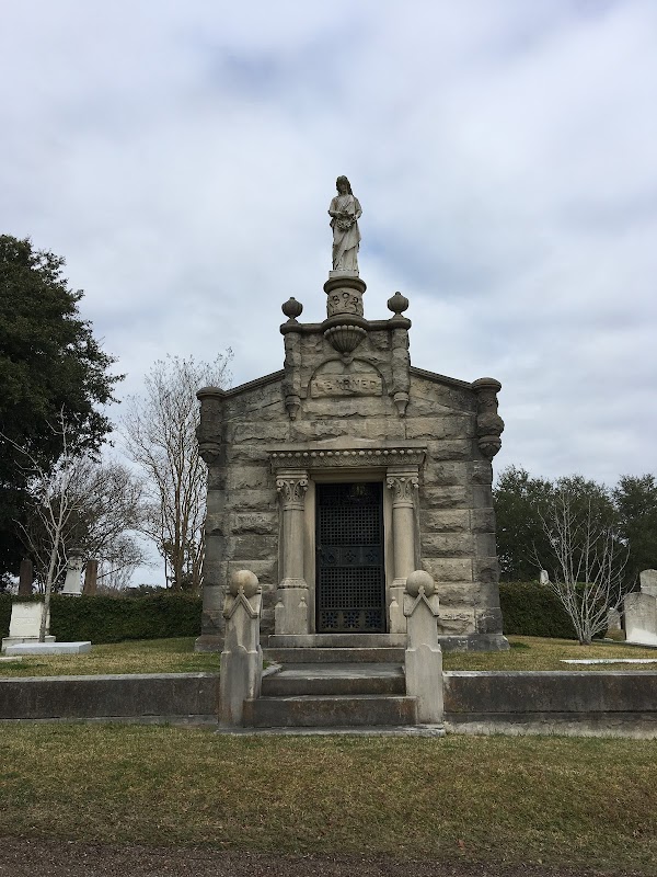 Natchez National Cemetery grounds