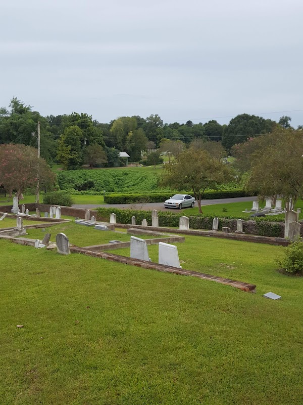 Natchez National Cemetery grounds