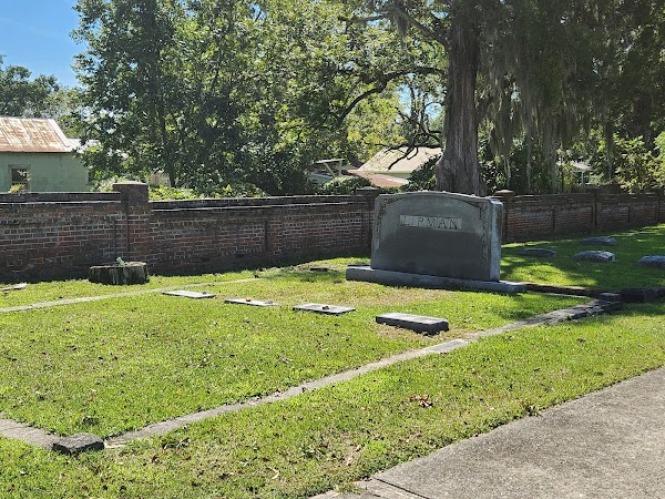New Bern National Cemetery grounds