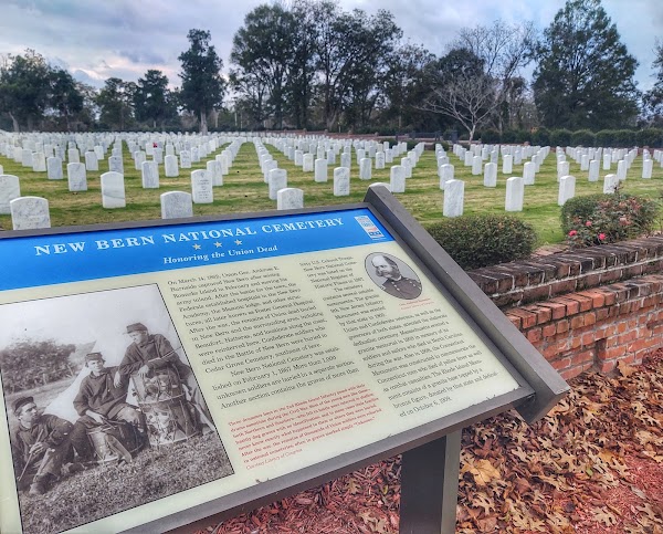 New Bern National Cemetery grounds