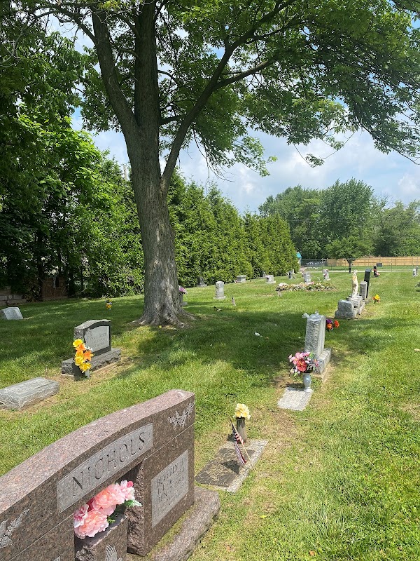 New Crown Cemetery grounds