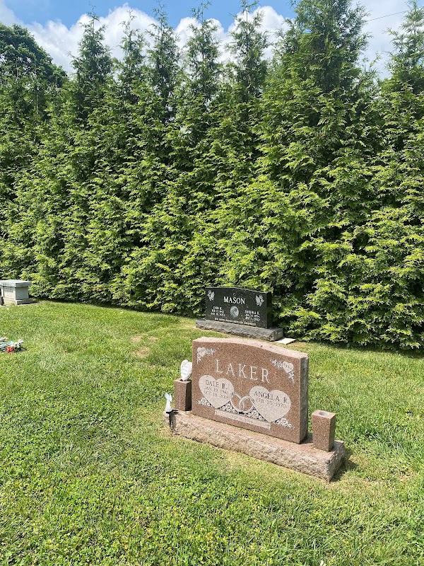 New Crown Cemetery grounds