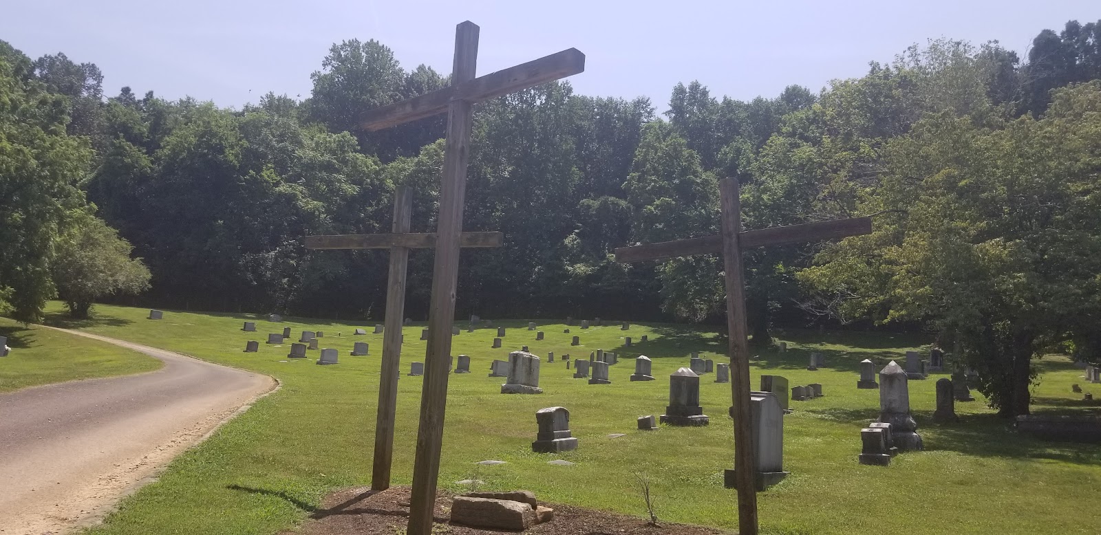 New Gray Cemetery cemetery grounds and headstones