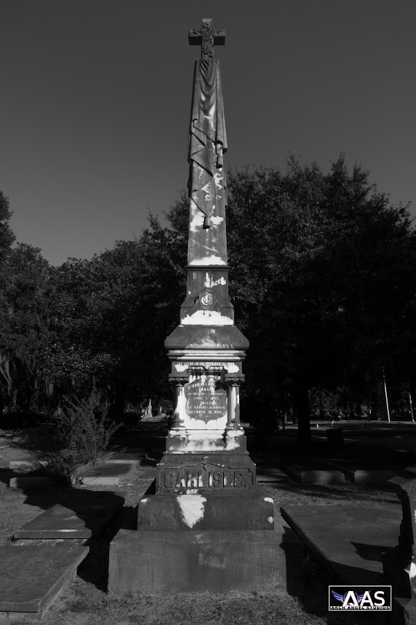 New Live Oak Cemetery grounds