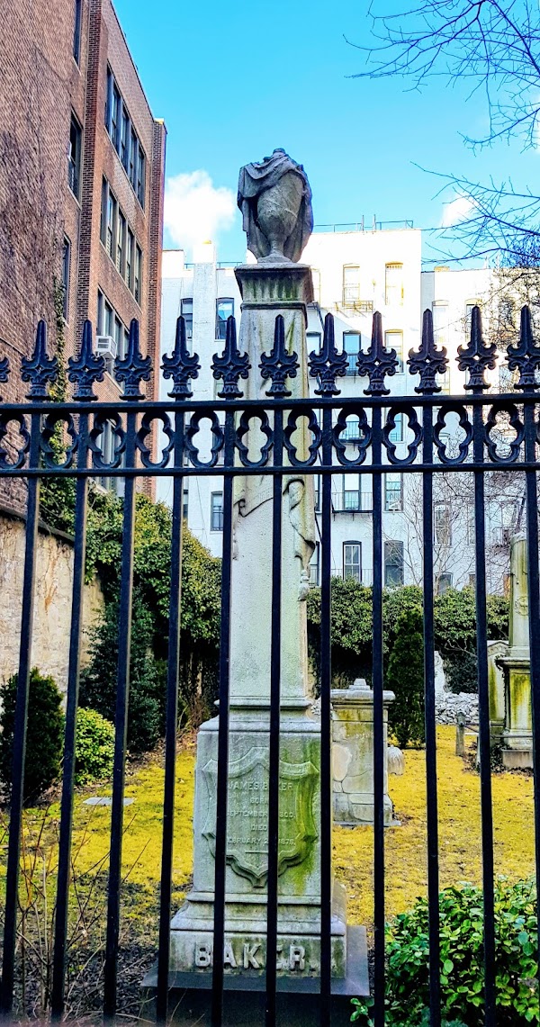 New York City Marble Cemetery grounds