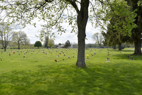 Newark Memorial Gardens grounds