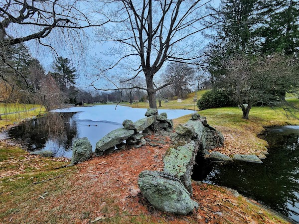 Newton Cemetery & Arboretum grounds