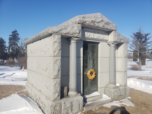 Newton Union Cemetery grounds