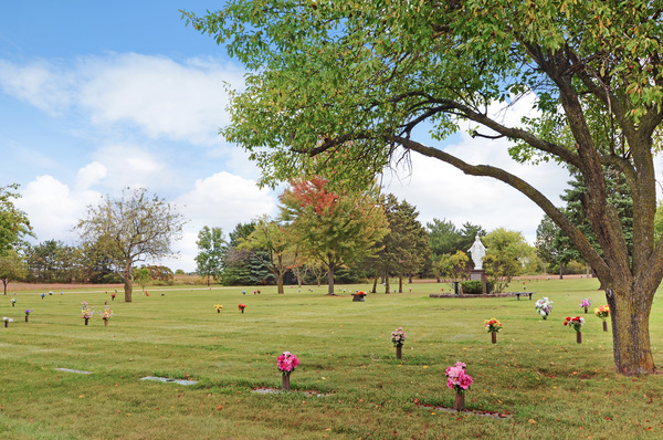 Nicolet Memorial Park cemetery grounds and headstones
